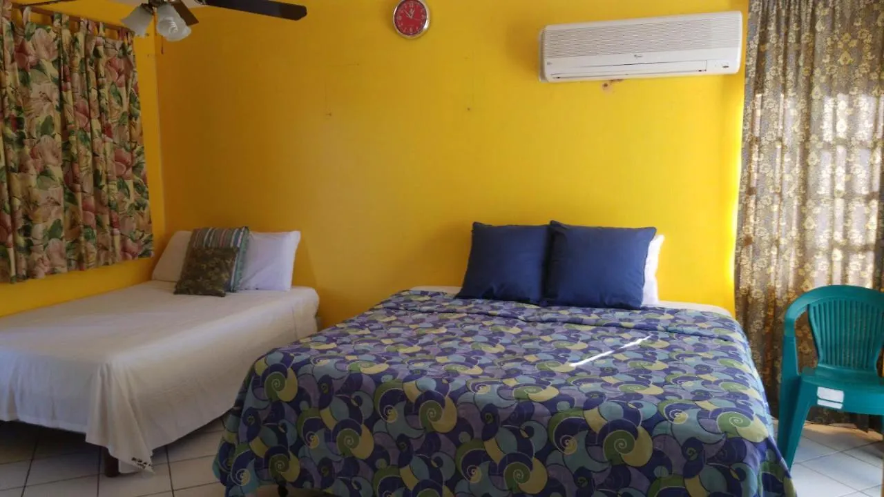 Mystic Ridge Resort Ocho Rios 3*,